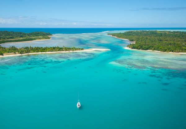 How the French travel to Madagascar