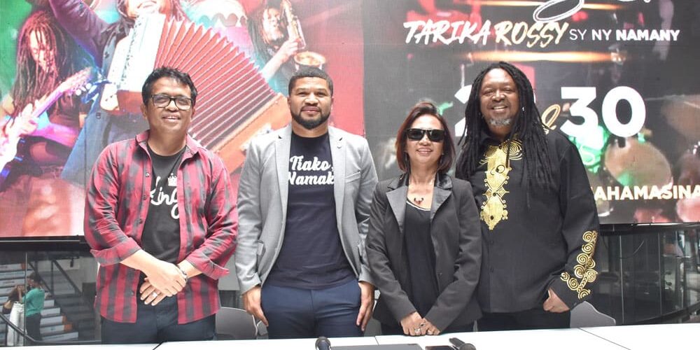 Sports Palace: "Bapampa Glady Be", two "Big Show"
