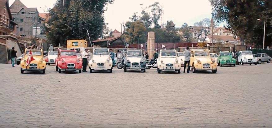 citroen 2CV tour in antananarivo madagascar